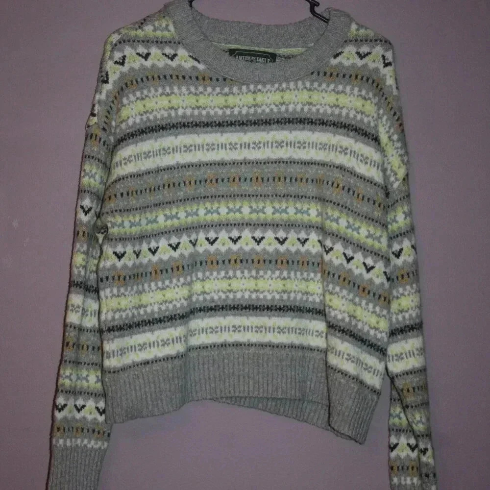 American Eagle Striped Crew Neck Sweater Size Medium - Picture 6 of 11